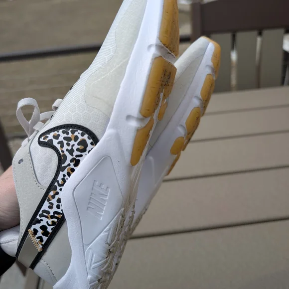 ⭐  New! Nike Women’s Beige Leopard-Accent Athletic Sneakers Worn Outside Once! - Picture 3 of 3